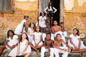 Com dança, estudantes quilombolas celebram cultura negra