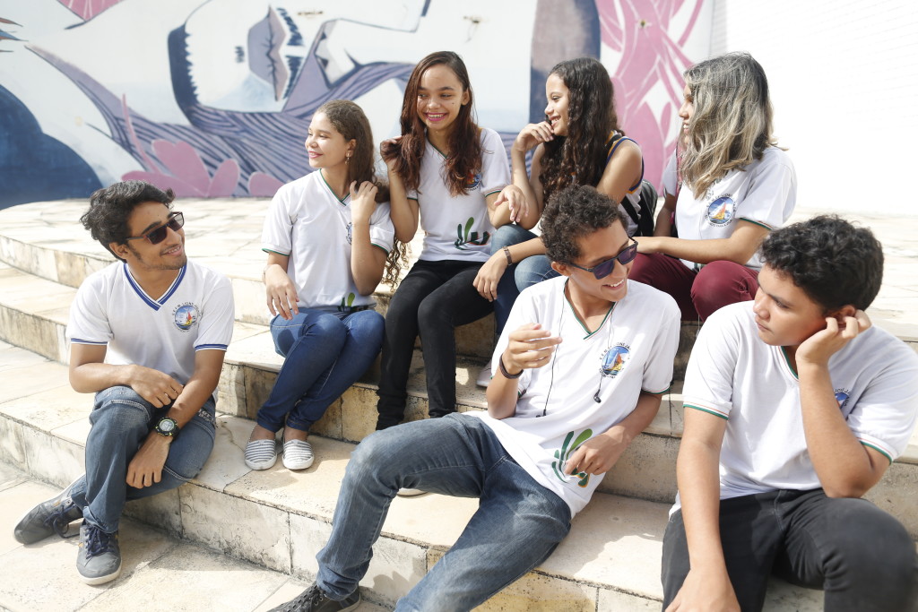 Jovens durante viagem de premiação do Desafio Criativos da Escola 2018, em Fortaleza (CE)/Marina Cavalcante