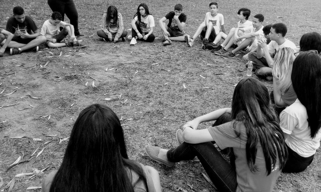 Jovens do projeto realizam rodas de conversas sobre o futuro - Foto: Divulgação