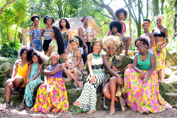 5 projetos de estudantes negras que enfrentam o racismo e elevam a autoestima